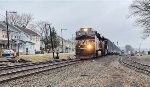 NS 8016 leads eastbound trash empties through Alburtis